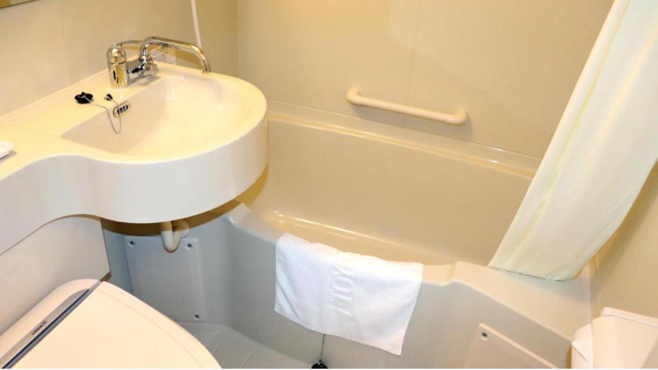 Toyoko Inn Tokyo Akishima-Eki Minami-Guchi Esterno foto