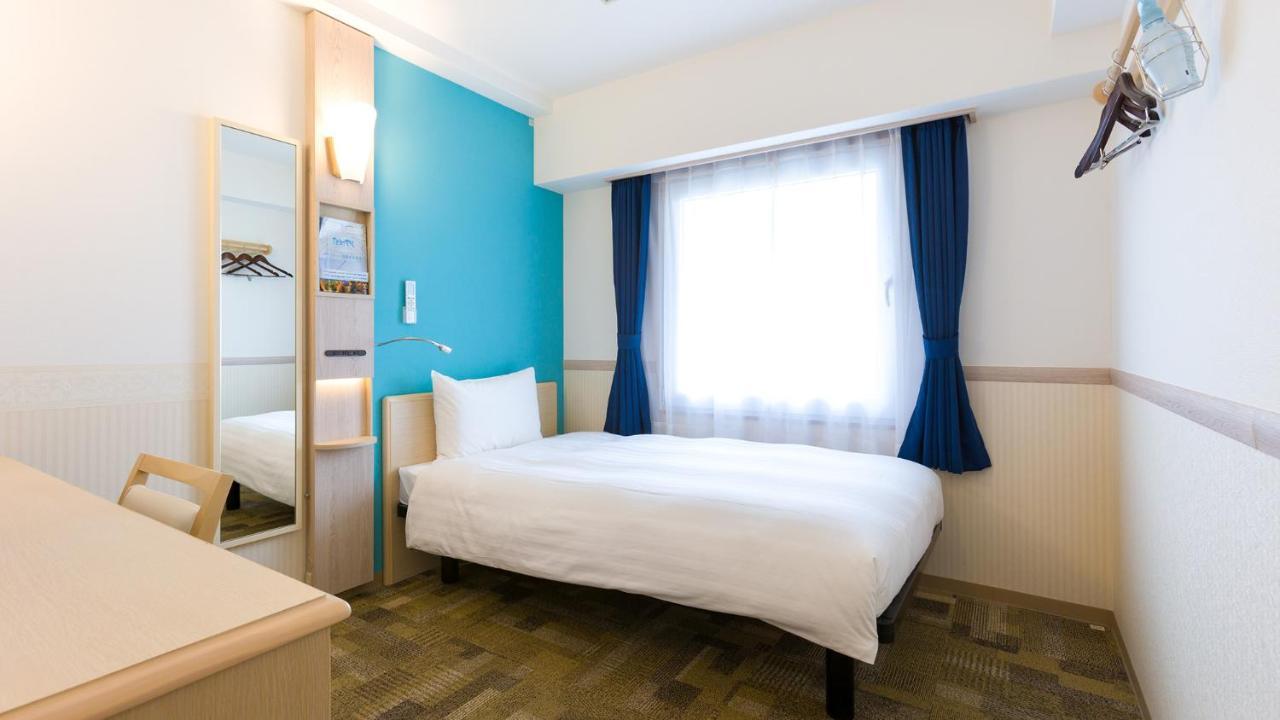 Toyoko Inn Tokyo Akishima-Eki Minami-Guchi Esterno foto